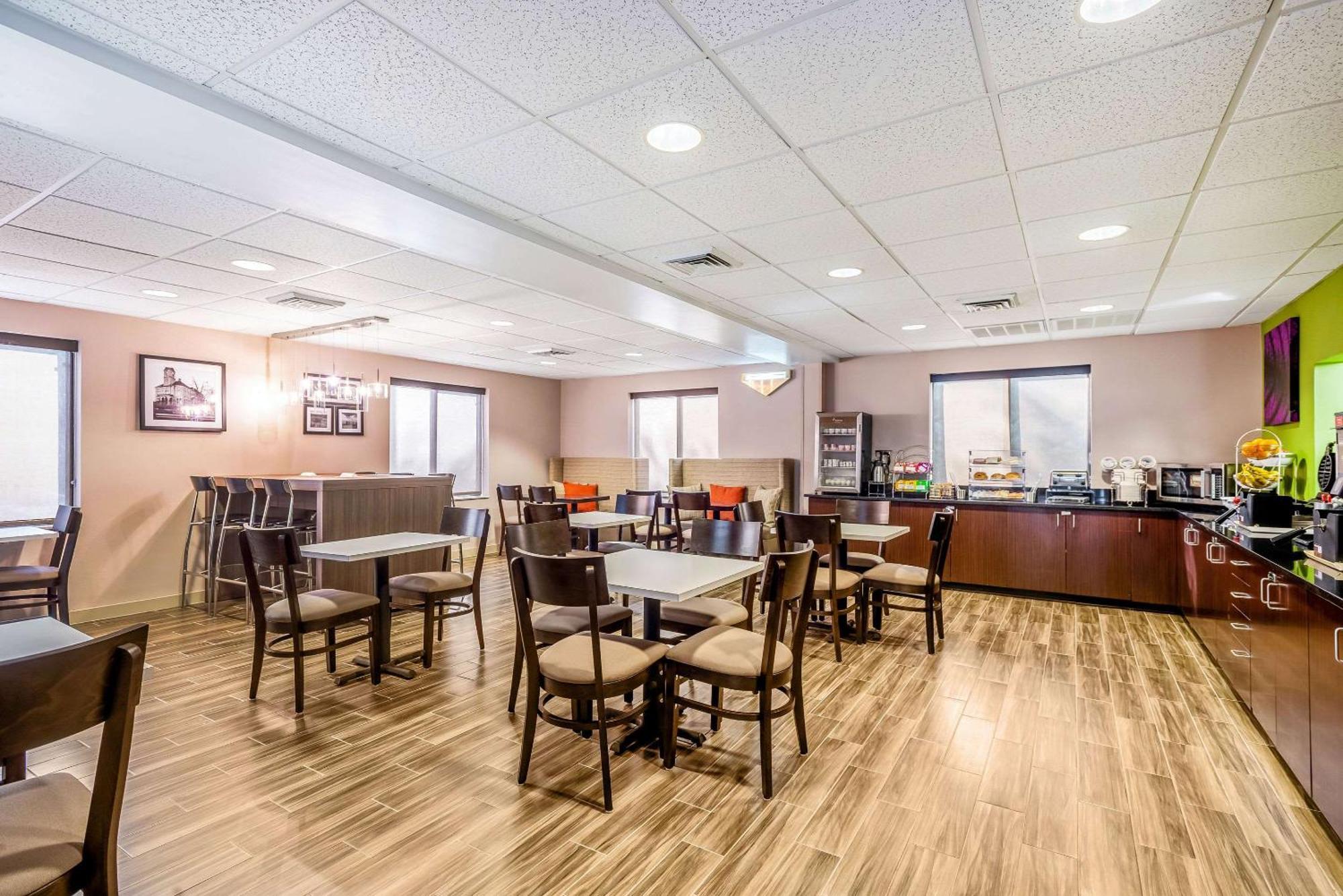 Sleep Inn & Suites Harrisonburg Near University Esterno foto