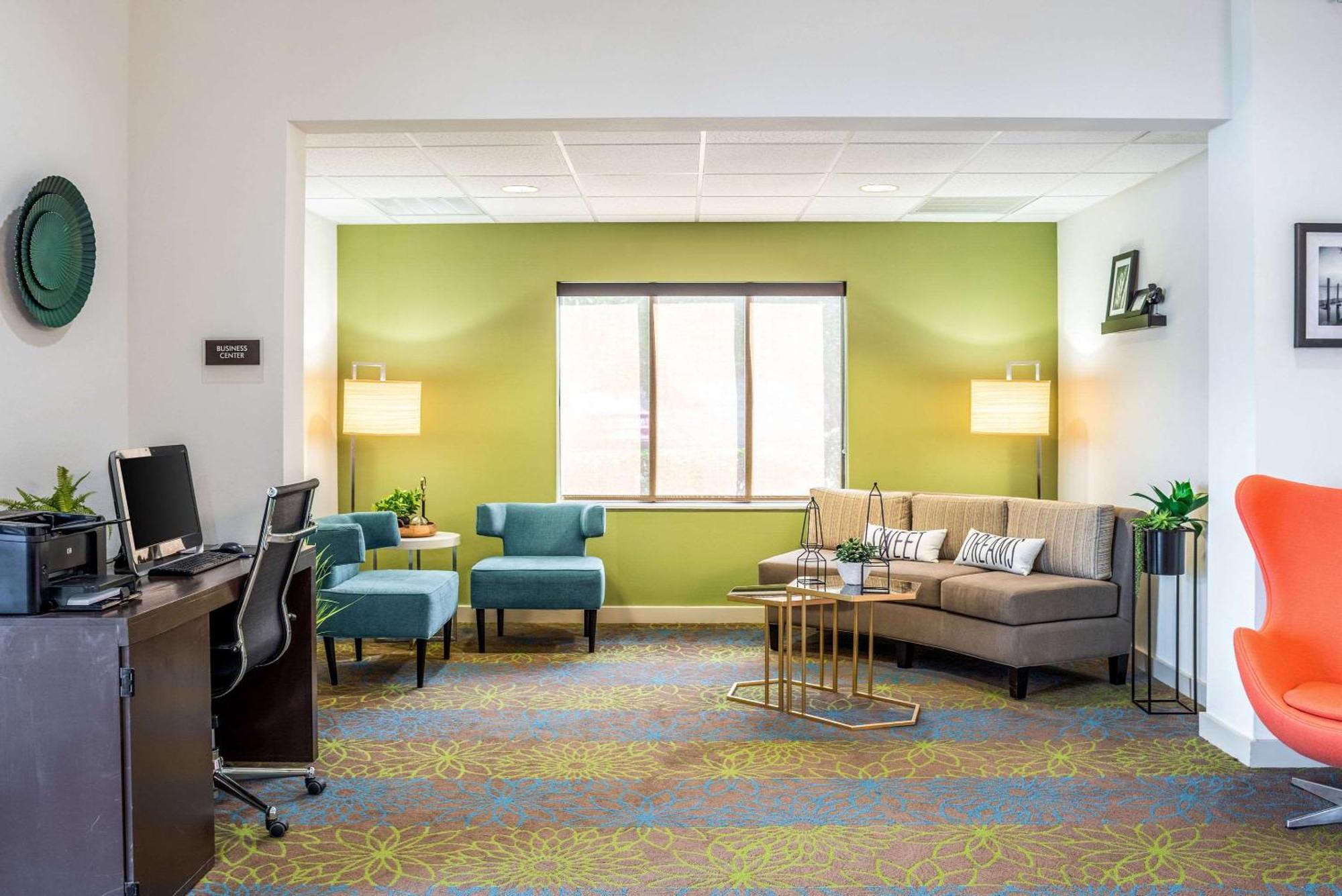 Sleep Inn & Suites Harrisonburg Near University Esterno foto